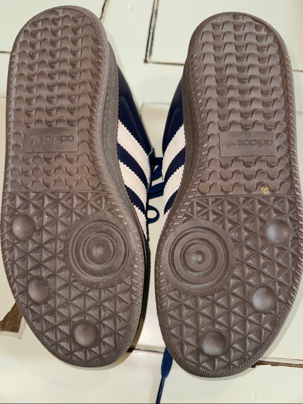 navy blue with white stripes adidas samba. size 7.5. leather upper. - Picture 7 of 8